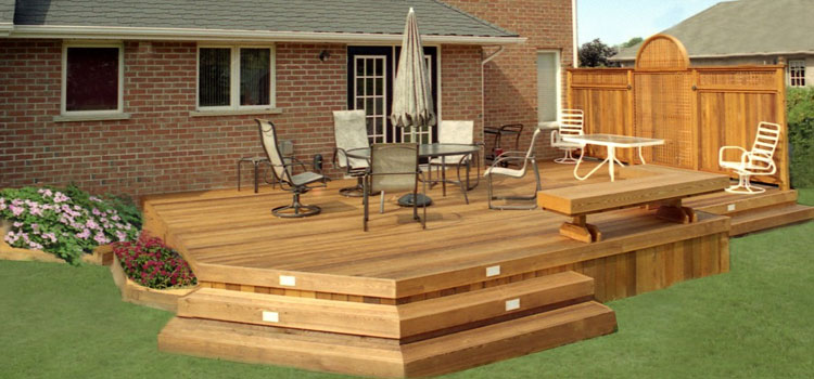 Cedar Composite Decking in Compton, CA